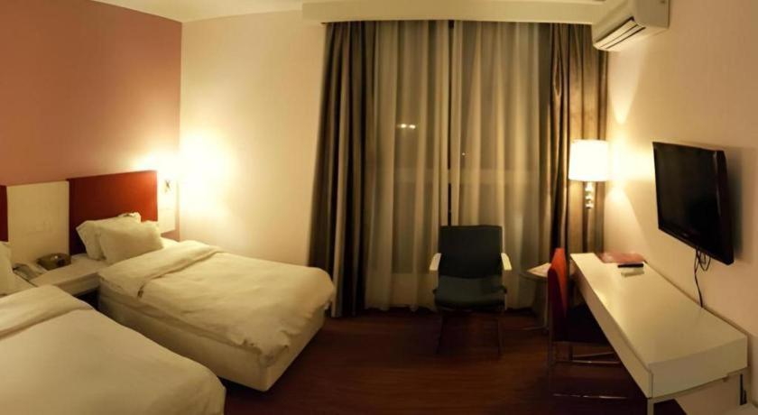ดี นอร์ท สตาร์ โฮเต็ลแอนด์สปา Hotel ซันดากัน ภายนอก รูปภาพ